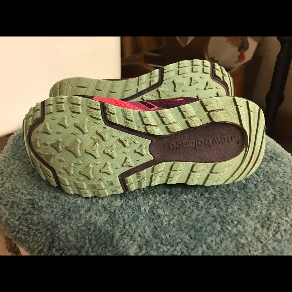 Used New Balance shoes - Picture 4 of 4